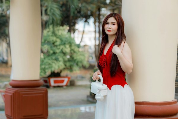 How is the UK addressing the tech skills gap?