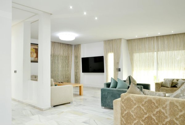 What Are the Key Features of a Functional UK Kitchen?