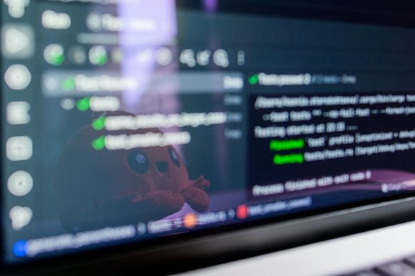 What advancements are being made in UK renewable energy technology?